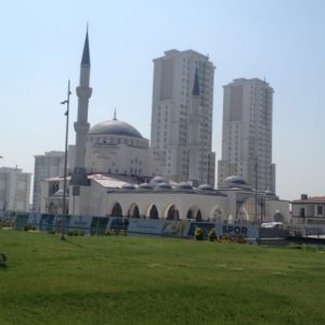 basaksehir-hosdere-hayatcamii2